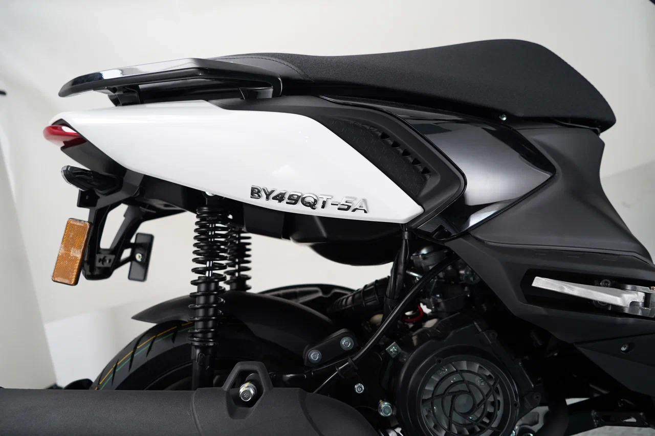 Скутер Vento (VMC) CYCLONE фото