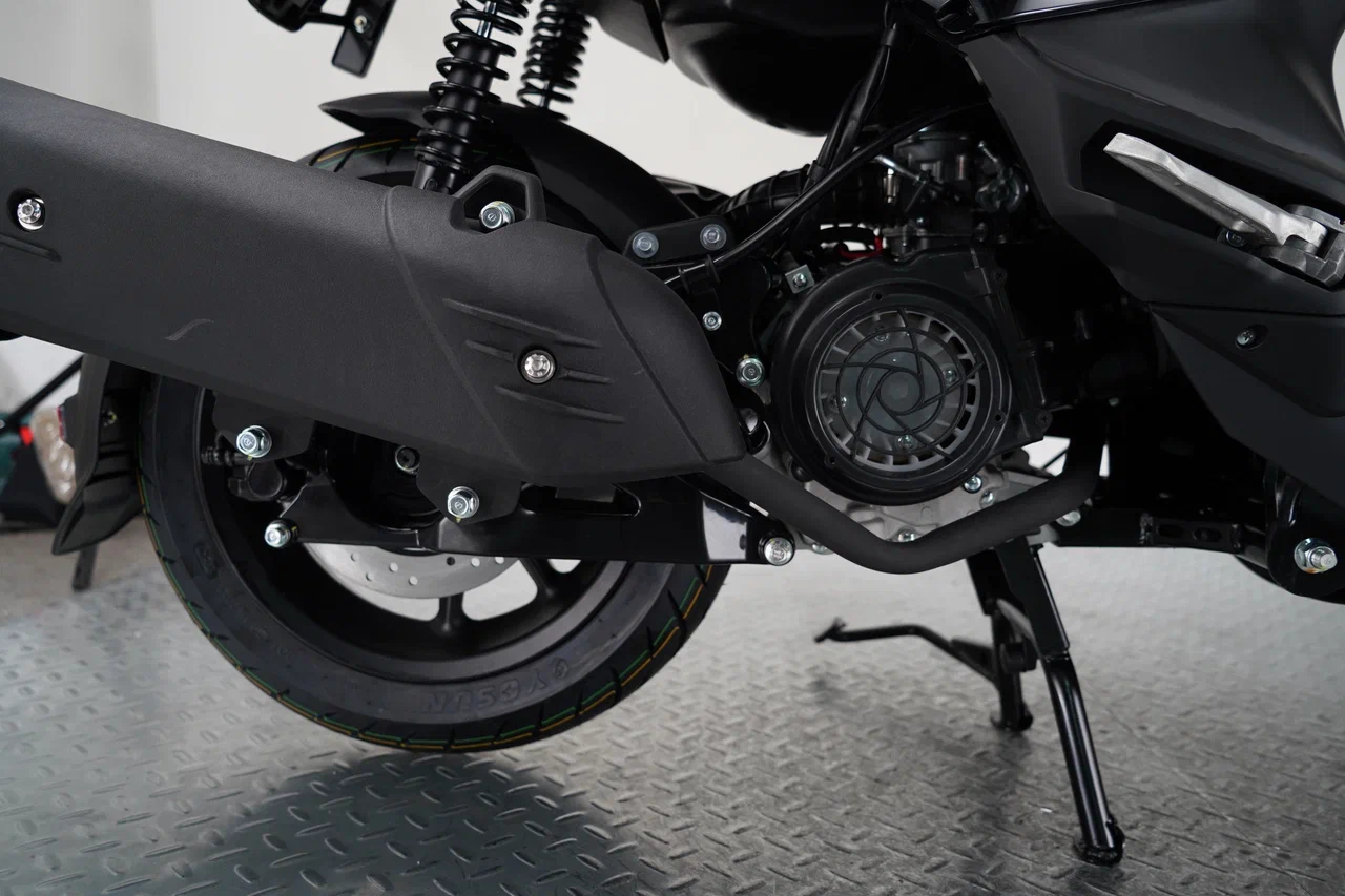 Скутер Vento (VMC) CYCLONE фото